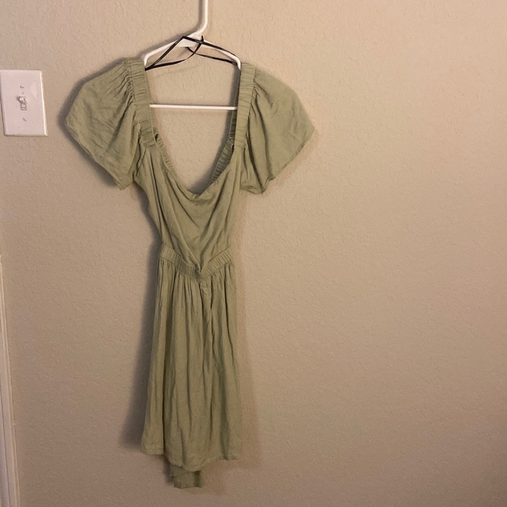 Causal green dress